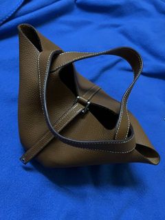 (Category: ) located in . Submitted by oldernstores (Listing ID 1373008303, Image 1). Description: .