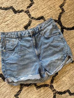 (Category: ) located in . Submitted by Kavya7 (Listing ID 1372935992, Image 1). Description: .