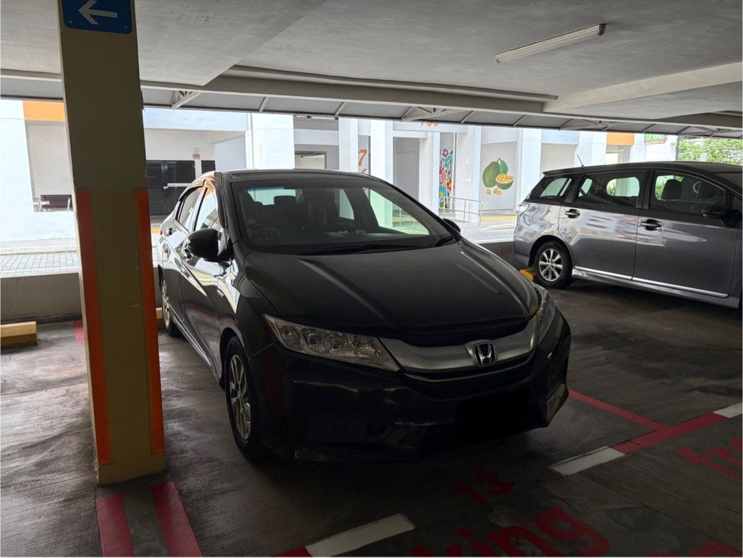 Honda Grace Hybrid 1.5 DX (A) (Category: Used Cars) located in Singapore. Submitted by enjoysopping (Listing ID 1219283104, Image 2). Description: Arf around $15000 coe is cat B Good condition Owners buy don't worry can do loan No consign / sell for me please Dealer welcome to offer.