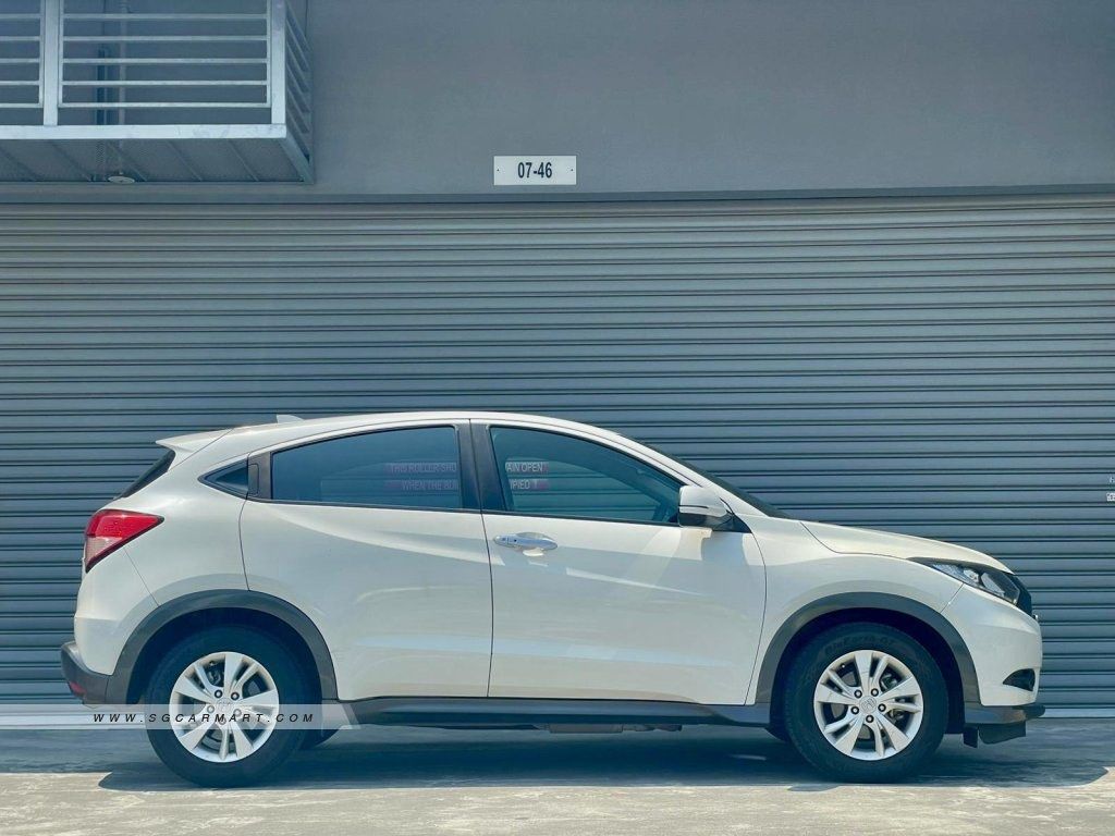 Honda HR-V 1.5 (A) (Category: Used Cars) located in Singapore. Submitted by drivegallery (Listing ID 1372951213, Image 2). Description: MONTHLY FROM $800 Clearance PROMO 🔥🔥🔥 From $500 Driveaway ✅ ❗️LOWEST Interest Rate From 2.48% ❗️HIGHEST Trade In Quote ❌NO Hidden Fees ❗️Flexible Finance Schemes ❗️Free SERVICING Package ❗️Free Grooming Package ❗️Free WARRANTY 👌 Pre Purchase Checks Welcome 👌 ☎️Contact Number J - 9323 2295.
