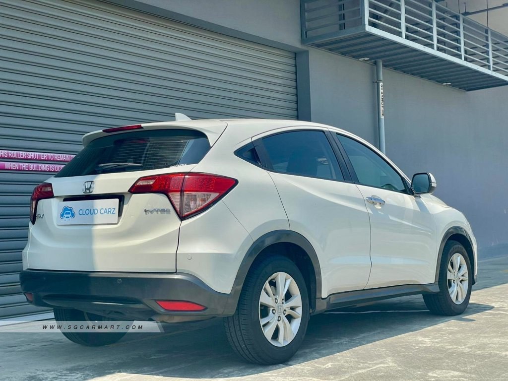 Honda HR-V 1.5 (A) (Category: Used Cars) located in Singapore. Submitted by drivegallery (Listing ID 1372951213, Image 3). Description: MONTHLY FROM $800 Clearance PROMO 🔥🔥🔥 From $500 Driveaway ✅ ❗️LOWEST Interest Rate From 2.48% ❗️HIGHEST Trade In Quote ❌NO Hidden Fees ❗️Flexible Finance Schemes ❗️Free SERVICING Package ❗️Free Grooming Package ❗️Free WARRANTY 👌 Pre Purchase Checks Welcome 👌 ☎️Contact Number J - 9323 2295.