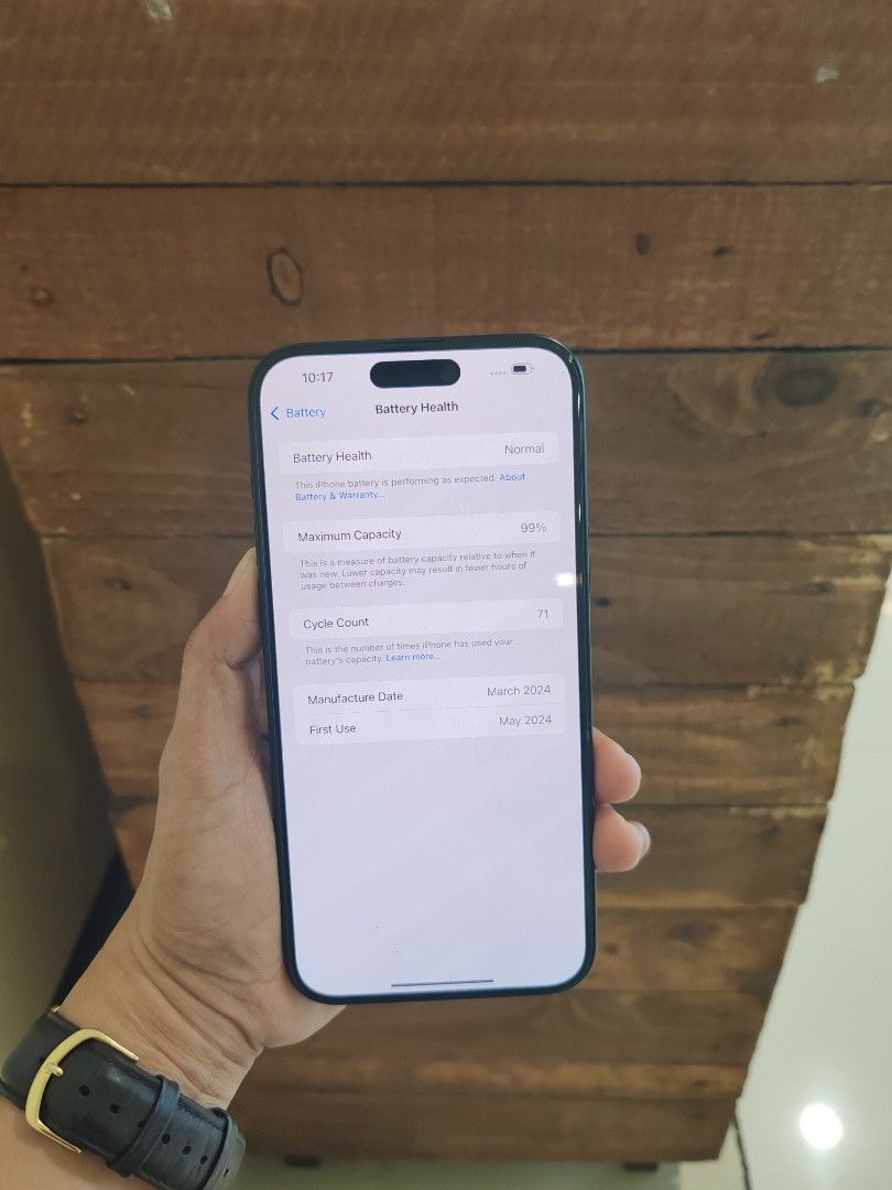 Iphone 15plus 128 Preloved/China variant (Category: iPhone 15 Series) located in Quezon City. Submitted by ronalynac40976 (Listing ID 1372880101, Image 2). Description: iphone 15plus 128 99% battery health 71 cycle count good condition with replace box, cord pick up store in greenhills we ship nationwide via lbc we accept swap/trade in we accept ggives & spaylater+% dm or call for fast transaction 09279500069/09425544556 located @ Aquarium area s