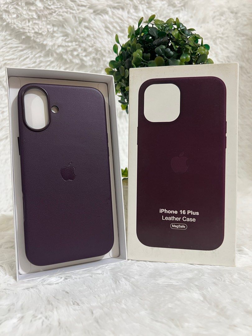 iPhone 16 Plus Magsafe Leather Cases (Category: Cases & Sleeves) located in Manila. Submitted by mercedgret74092 (Listing ID 1372980504, Image 2). Description: Screen protectors also available -Clear -Matte -Privacy.