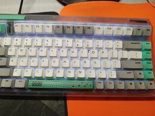 （分類：）位於 。 由 manitscloud 提交（商品編號 1372997288，圖片 1）。簡介： 。