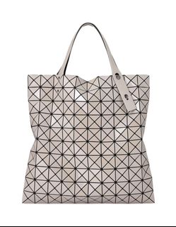 (Category: ) located in . Submitted by styleshoppers (Listing ID 1372978303, Image 1). Description: .