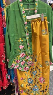 (Category: ) located in . Submitted by lovesickpreloved (Listing ID 1372971848, Image 1). Description: .