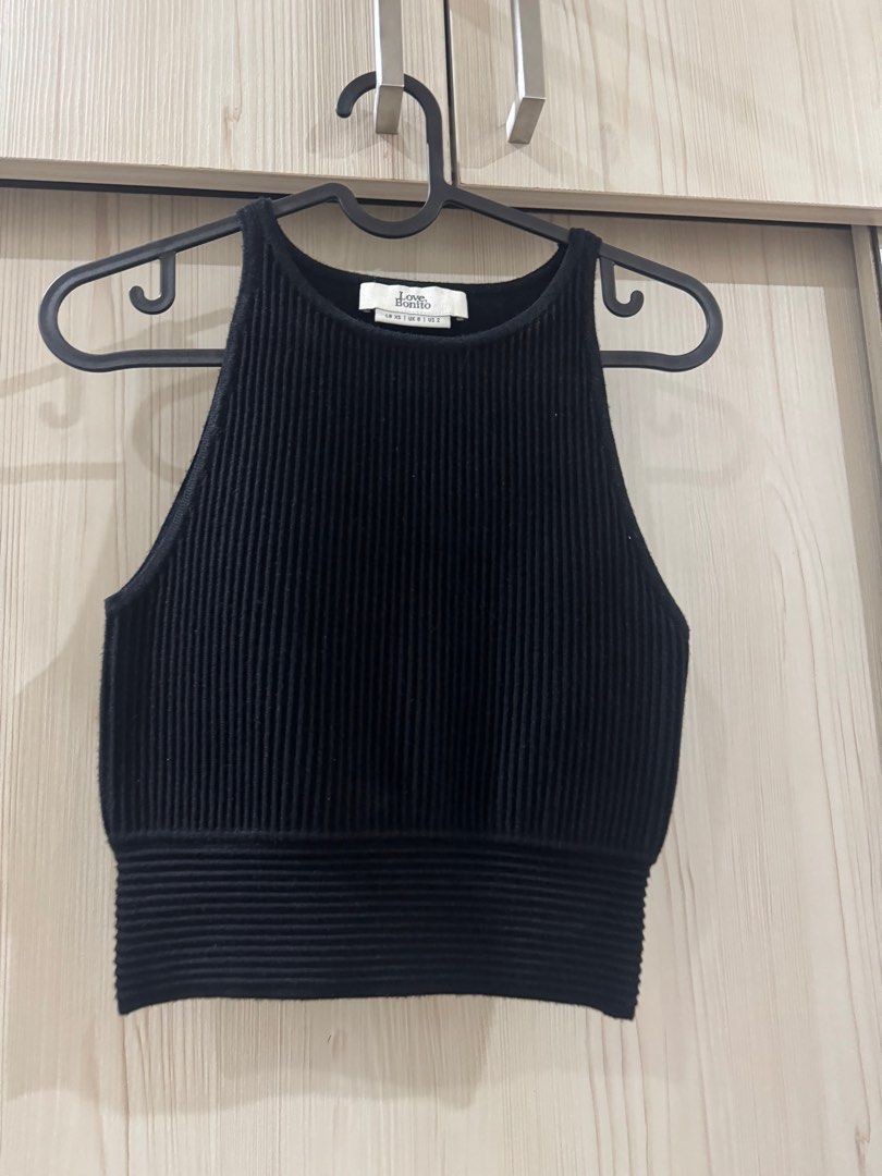 Love Bonito Tank (Category: Sleeveless) located in Pasig City. Submitted by jilly613 (Listing ID 1372996395, Image 1). Description: Rfs: declutteting.