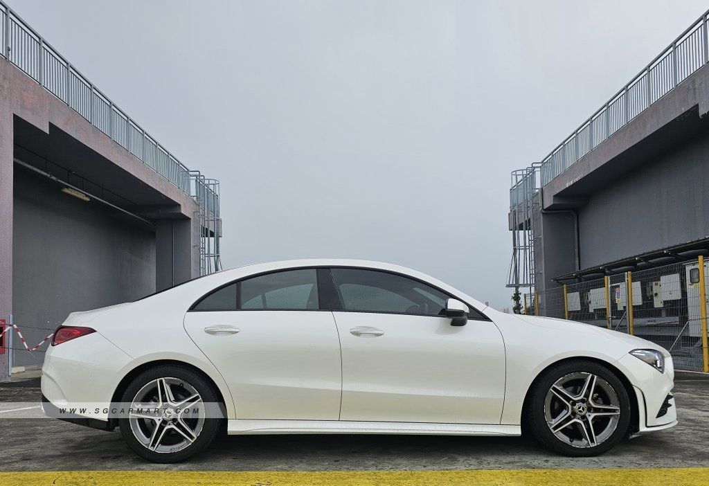 Mercedes-Benz CLA-Class Coupe CLA180 AMG Line (A)62872684147075111
