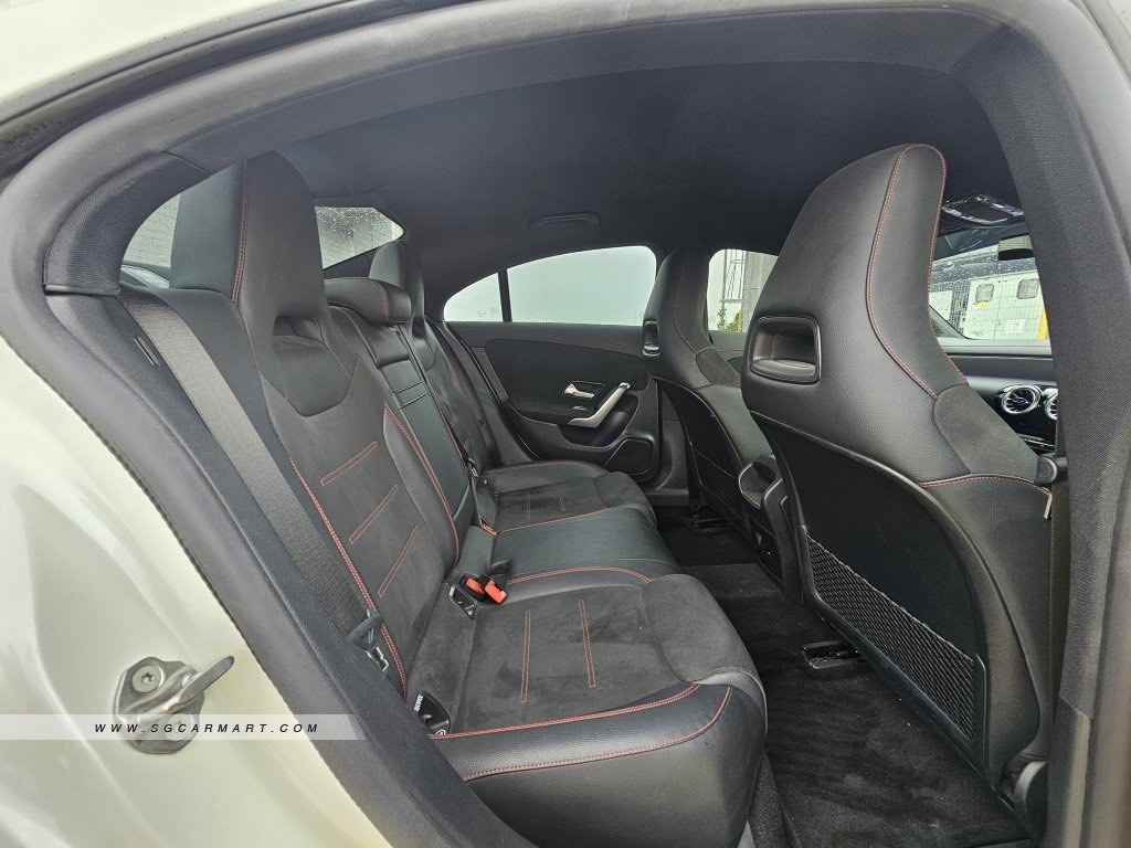 Mercedes-Benz CLA-Class Coupe CLA180 AMG Line (A)62872684147075114