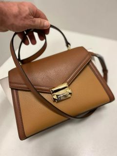 (Kategori: ) berada di . Dikirim oleh matchalatte19 (ID iklan 1373001745, Gambar 1). Deskripsi: .