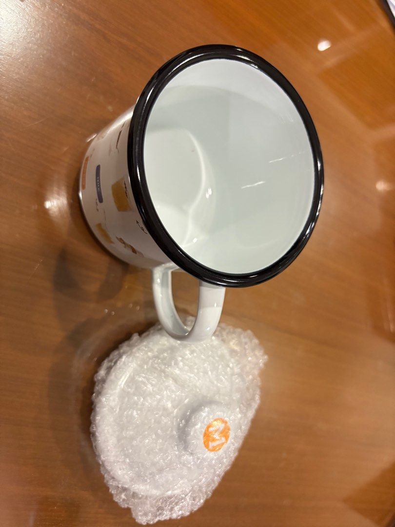 Mug (Category: Other Kitchenware & Tableware) located in Singapore. Submitted by jcjy88 (Listing ID 1372991913, Image 3). Description: Mug with cute coffee prints for sale. Comes with a lid. .