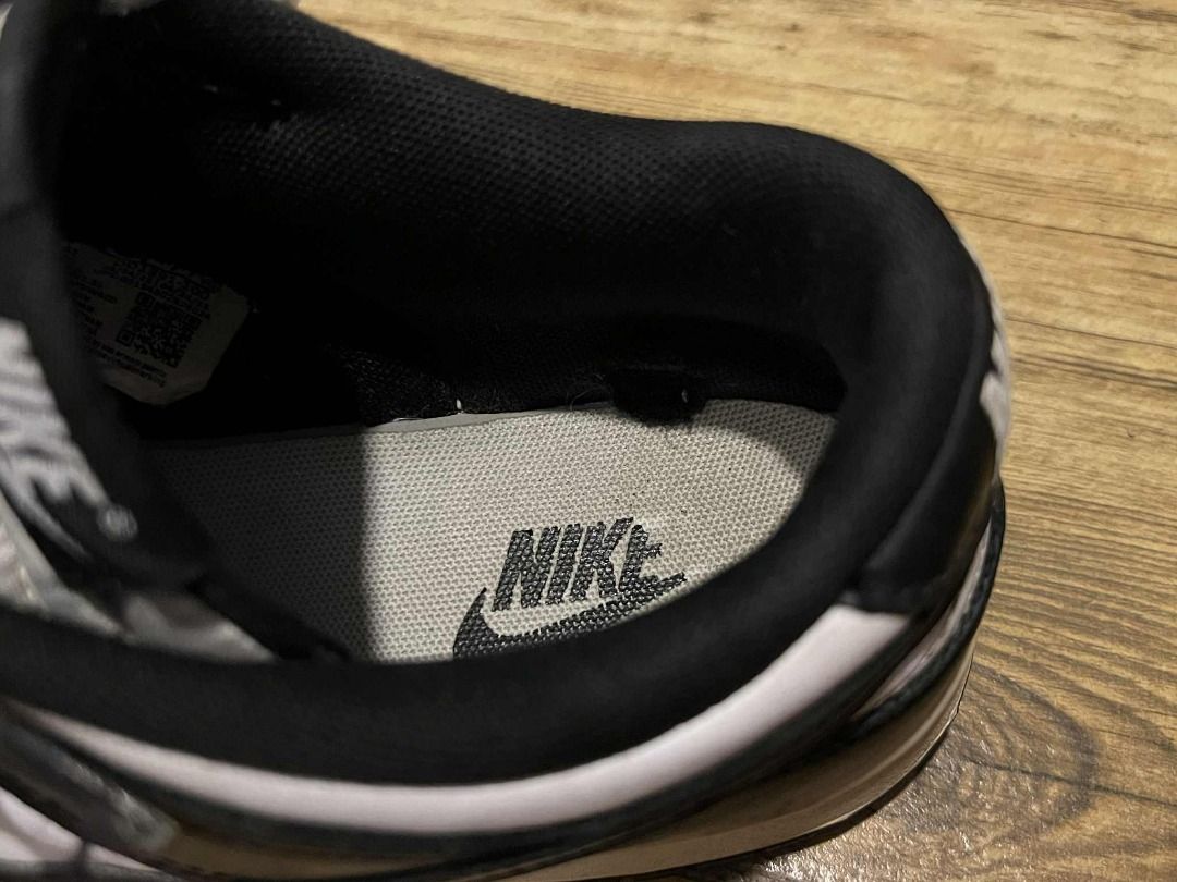 Nike Dunk Low “Panda” (Category: Sneakers) located in Manila. Submitted by je3256206 (Listing ID 1372986847, Image 3). Description: ✅ 100% Authentic | 👟 Used with Minor Tears (Repairable) One of the most popular and cleanest colorways out there. Classic black-and-white combo that goes with literally anything. 🛠️ Has small tears – can be easily repaired at spots like Mr. DIY or Mr. Quickie. Still wearable as is. 💸 Only ₱999 – steal deal for leg