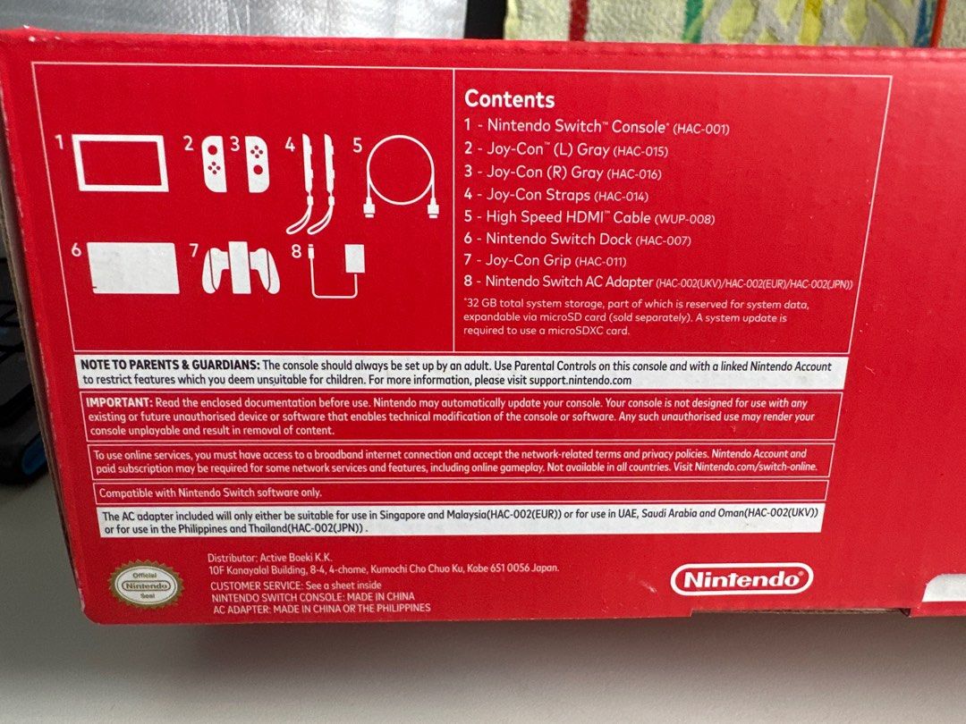 Nintendo Switch Gen 2 + 4 games + warranty63108833229185111