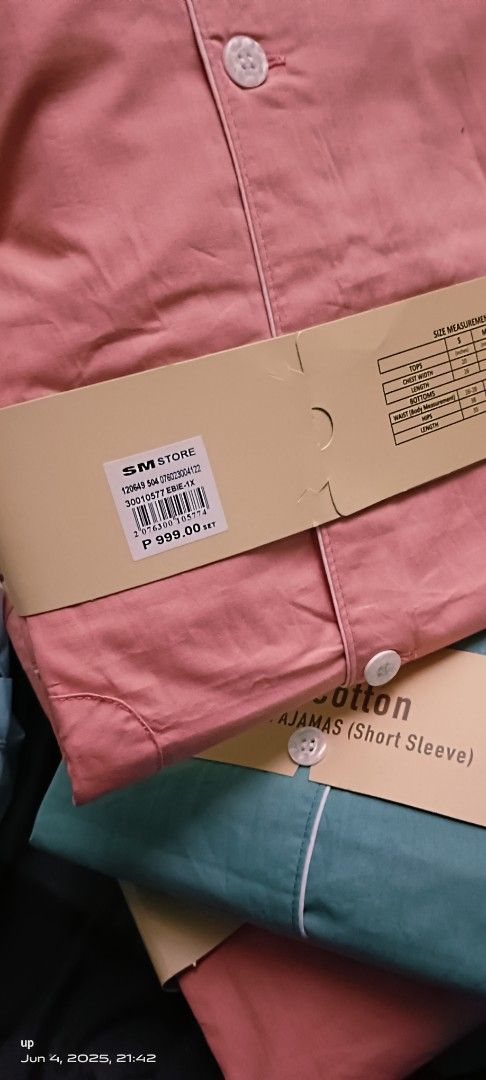 Original baleno sleepwear PLUS SIZE (Category: Undergarments & Loungewear) located in San Juan City. Submitted by mnj29 (Listing ID 1373020670, Image 2). Description: 101%original brandnew plus size Yan lang Po available na plus size 999 on price tag.