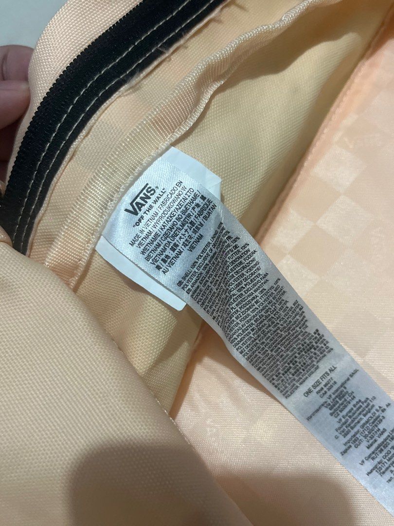 ORIGINAL VANS BACKPACK (Category: Backpacks) located in Lucena. Submitted by just.lucky (Listing ID 1372983758, Image 2). Description: ORIGINAL vans backpack no issues working zippers needs wash RFS: decluttering MOP: Maya MOD: J&T/Maxim (Lucena area only ) Loc: LUCENA CITY.
