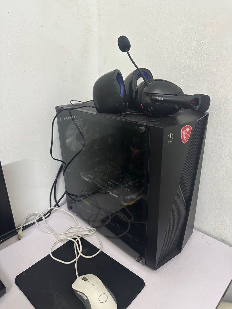 PC SET (Category: Desktops) located in Sungai Buloh. Submitted by firdausdauss (Listing ID 1373007437, Image 2). Description: CPU- RYZEN 3 3200G GPU- MSI GTX1060 3GB RAM- 16gb SSD 256gb Monitor- ACER 22” 75hz.