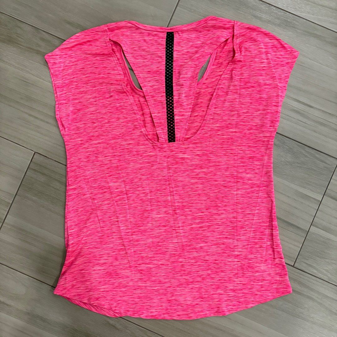 PINK DRI-FIT TOP (Category: Activewear) located in Caloocan City. Submitted by j.taberna (Listing ID 1372997783, Image 2). Description: PINK DRI-FIT TOP SIZE: LARGE - XL NO STAINS! ‼️PRICE ATILL NEGOTIABLE‼️.