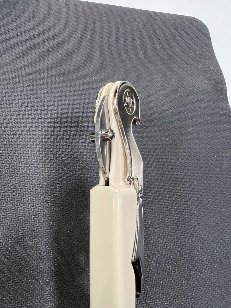 Pulltex corkscrew (Category: Beverages) located in Singapore. Submitted by 8yolk (Listing ID 1372862484, Image 4). Description: Brand new cream coloured Pulltex wine opener #wineopener #pulltex #corkscrew #wine.