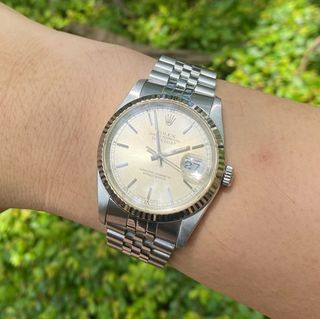 (Category: ) located in . Submitted by timepiecetreasures.sg (Listing ID 1372074882, Image 1). Description: .