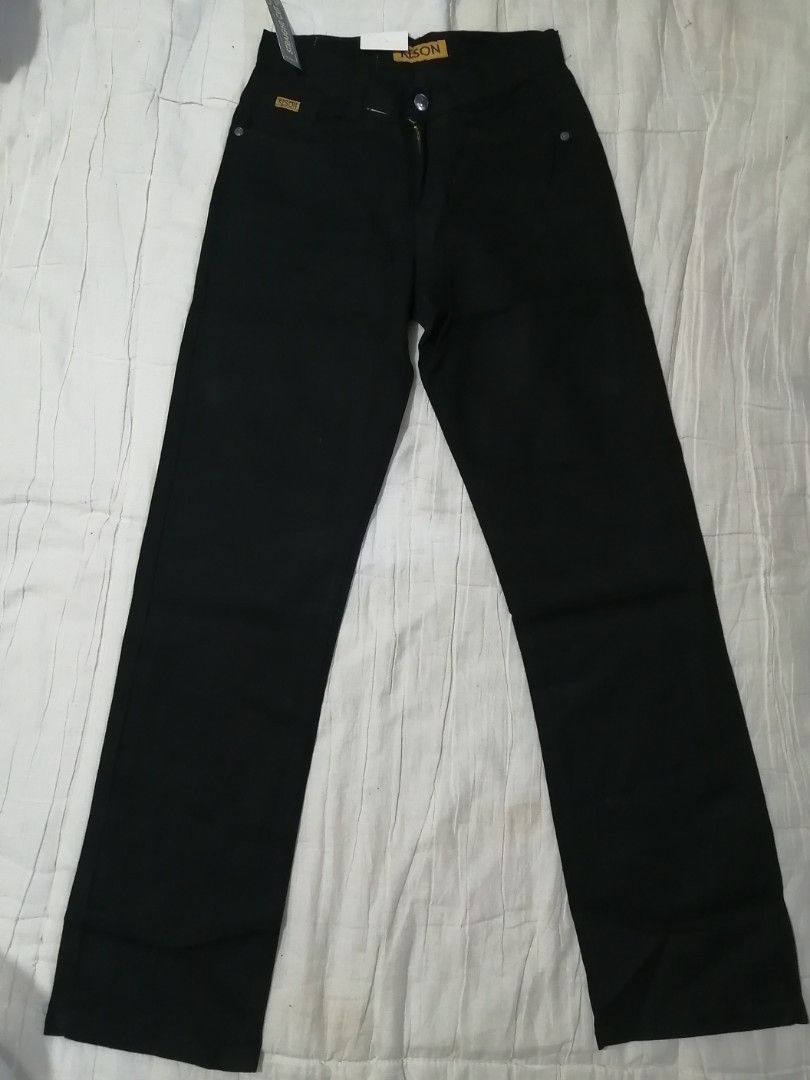 Size 28 Men's Black Slacks Pants - Straight Cut (Category: Jeans) located in Caloocan City. Submitted by appleblossoms07 (Listing ID 1372939096, Image 1). Description: Waistline : 28" Size 27 on tag Length : 40".