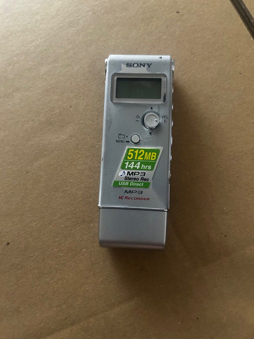 sony mp3 IC recorder (Category: Voice Recorders) located in Mandaluyong City. Submitted by jeunefille168 (Listing ID 1372965232, Image 3). Description: sony ICD-UX60 MP3 IC recorder second hand used twice 512mb with usb connection windows and mac compatible shipping for the account of the buyer payment options : bpi bdo or gcash no reservations allowed.