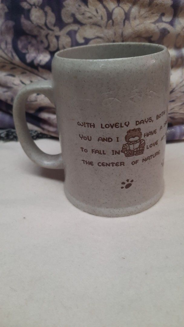 Stoneware big mug 4.5x3" country bear (Category: Coffee & Tea Tableware) located in Manila. Submitted by luckycharm_215 (Listing ID 1372934358, Image 3). Description: thick,big mug imported.