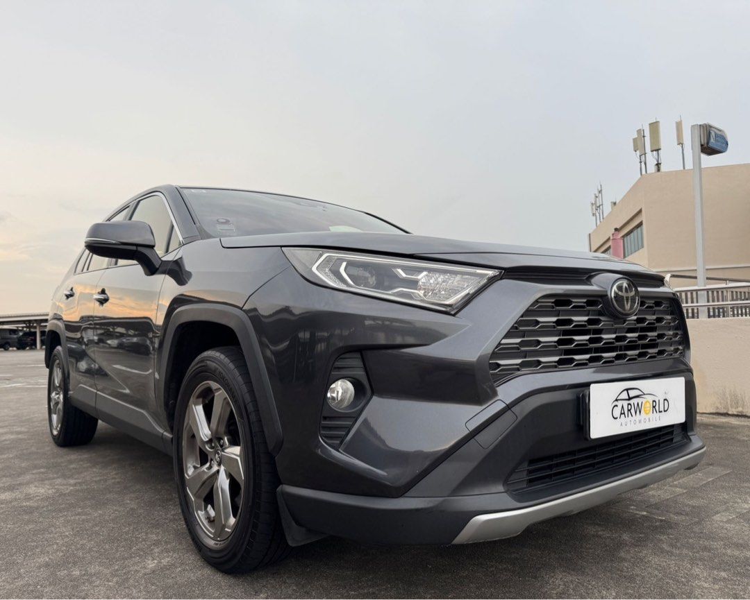 Toyota RAV4 2.0 Premium (A)62872684996738111