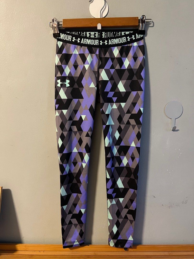 Under Armor Heat Gear (Category: Babies & Kids Fashion) located in Marikina City. Submitted by sim_29 (Listing ID 1372863183, Image 1). Description: Size XS fits 7yo petite. Washed but not able to use..