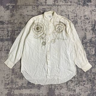 (Kategori: ) berada di . Dikirim oleh noicegaleriegarments (ID iklan 1372988267, Gambar 1). Deskripsi: .