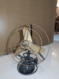 （分類：）位於 。 由 prayingmanta 提交（商品編號 1372978908，圖片 1）。簡介： 。