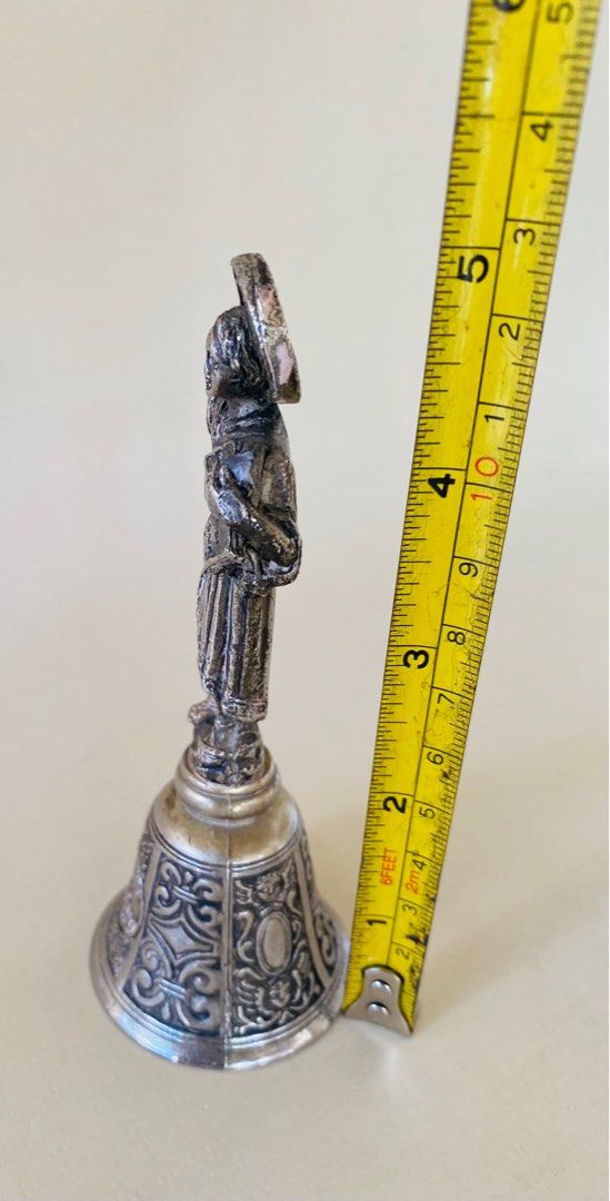 Vintage table bell (Category: Other Kitchenware & Tableware) located in Dapitan. Submitted by clarisasan19348 (Listing ID 1373027629, Image 3). Description: Heavy.