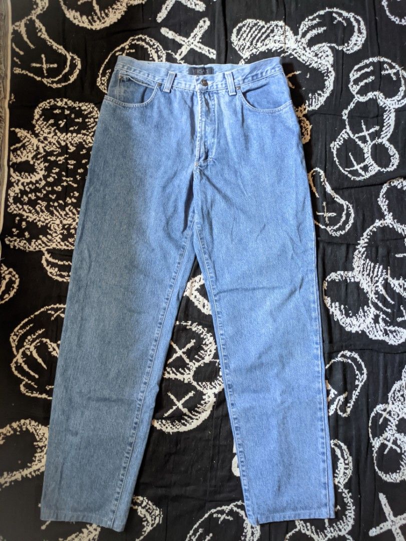 VINTAGE Versace Jeans Couture (Category: Jeans) located in Tayabas. Submitted by blowjmyspliff (Listing ID 1372895978, Image 1). Description: Vintage Versace Jeans Couture W - 34 L - 44 Color rate 9.5/10 "Shipping fee not included".