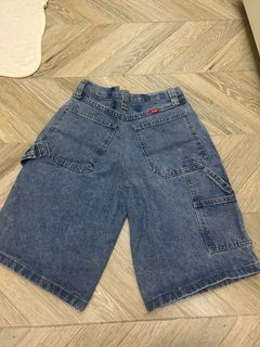 (Category: ) located in . Submitted by 03043 (Listing ID 1372995638, Image 1). Description: .