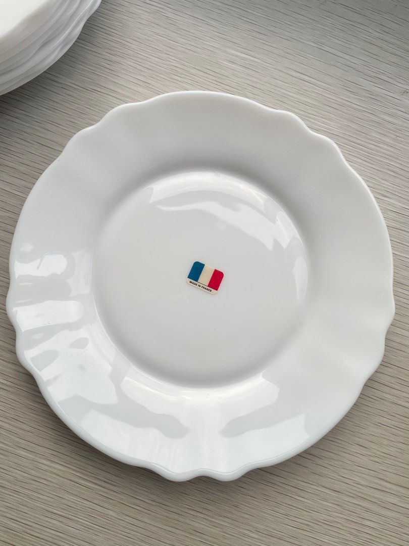10-pcs Arcopal Salad Dessert Plate (Category: Dinnerware & Cutlery) located in Quezon City. Submitted by shopgood_mnl (Listing ID 1373191528, Image 3). Description: .