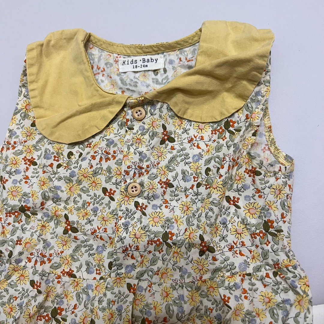 由 edith93082 (刊登 ID 1373220196，圖片 2) 提交，位於 新竹縣 (Hsinchu County) 的 黃色碎花包屁褲18-24m (類別：嬰兒及兒童流行時尚)，說明： 長度大約穿到75cm。