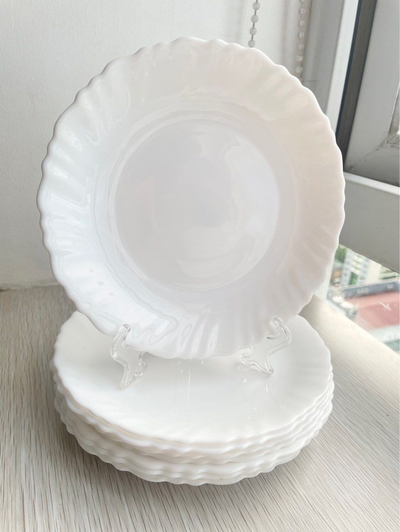8-pcs Arcopal Swirl Salad Dessert Plate (Category: Dinnerware & Cutlery) located in Quezon City. Submitted by shopgood_mnl (Listing ID 1373190985, Image 1). Description: .