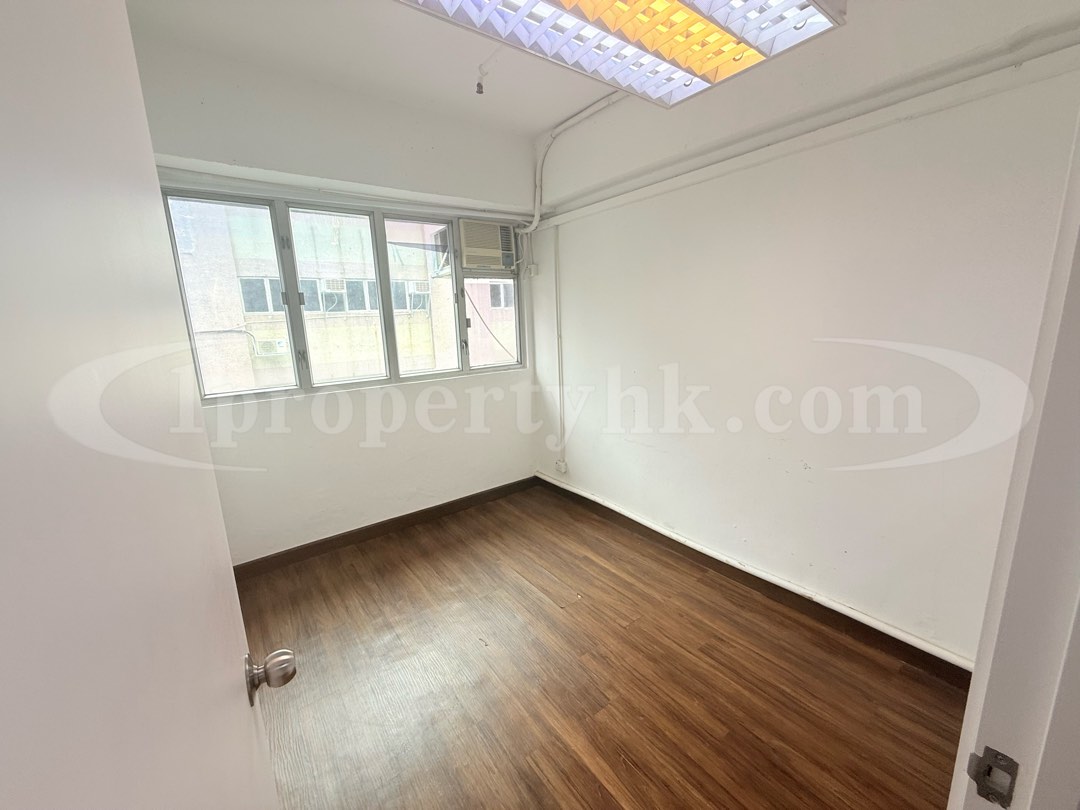 ⬆️ Shing Yip Street 🔋 Shing Yip Industrial Building 🔋 Studio, clean private toilet, one room, two air conditioners63437905827201111