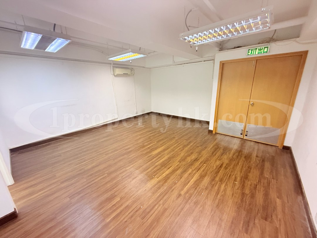 ⬆️ Shing Yip Street 🔋 Shing Yip Industrial Building 🔋 Studio, clean private toilet, one room, two air conditioners63437905827201112