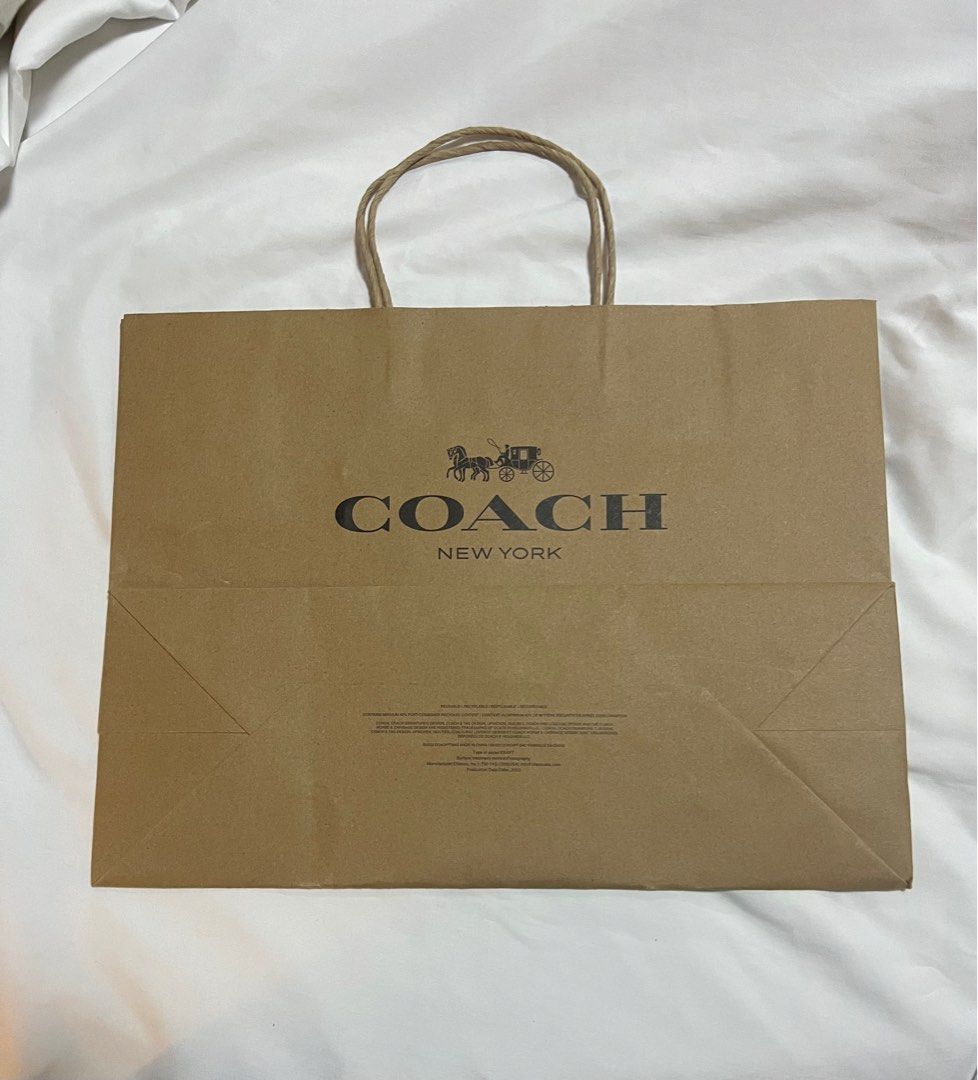 Authentic COAcH Paper bag ( large size) (Category: Luxury Bags & Wallets) located in Quezon City. Submitted by letsdeclutter101 (Listing ID 1373195619, Image 1). Description: .