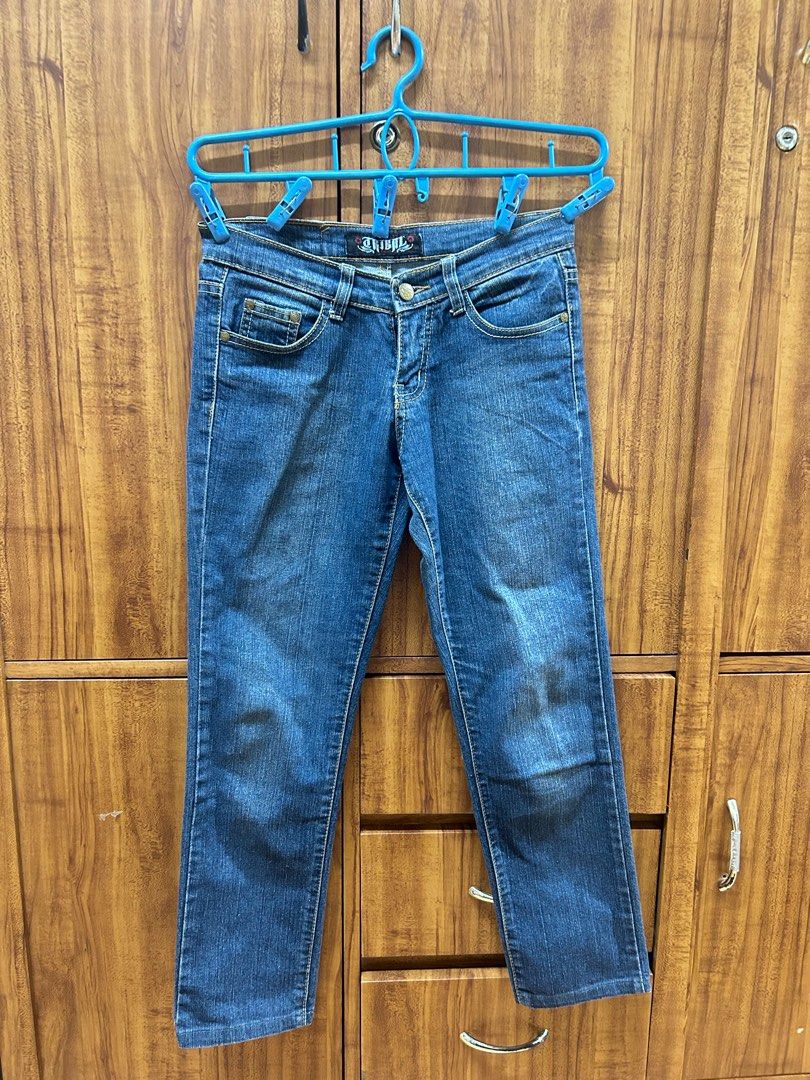 authentic tribal low waisted straight cut jeans (Category: Jeans) located in Caloocan City. Submitted by steamed_catto (Listing ID 1373164855, Image 1). Description: Brand: Tribal Size: 27 Rise: 7.5 inches Length: 32 inches Color: Dark denim Quality: Pre-loved Flaws: None Rate: ⭐⭐⭐⭐⭐️ 📌Color may vary due to lighting..