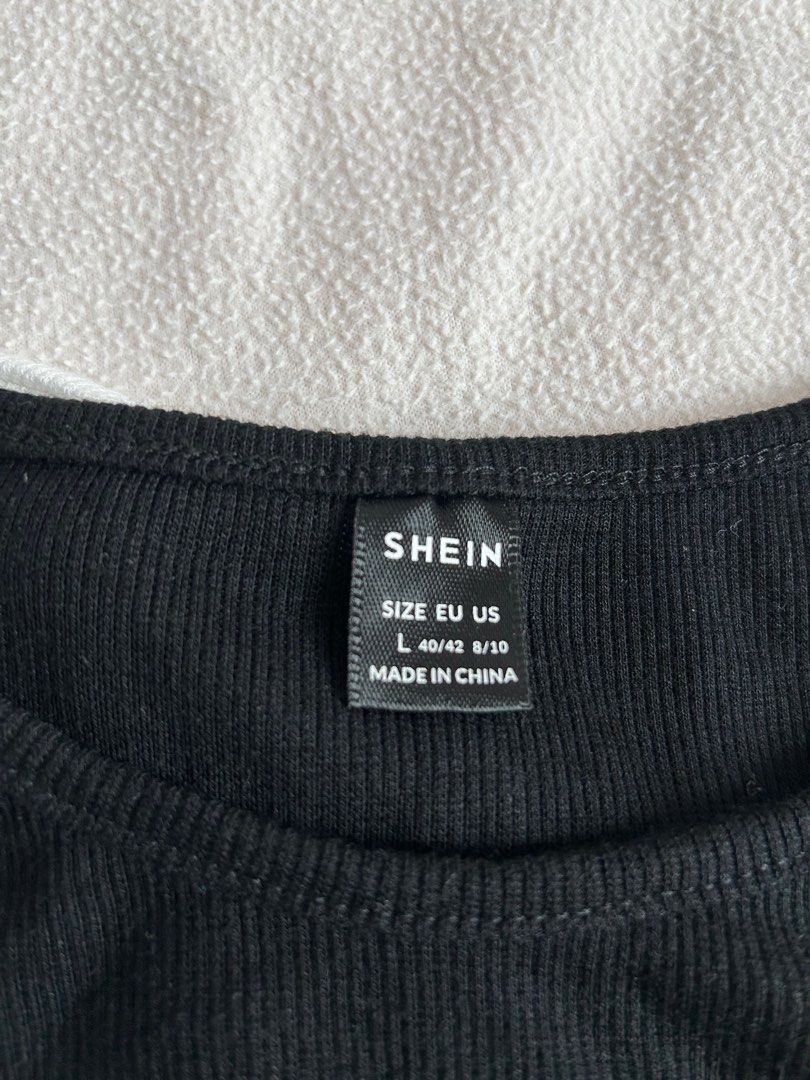 Basic Crop Top (Category: Shirts) located in Singapore. Submitted by cowfingers (Listing ID 1373060644, Image 3). Description: both for $7.