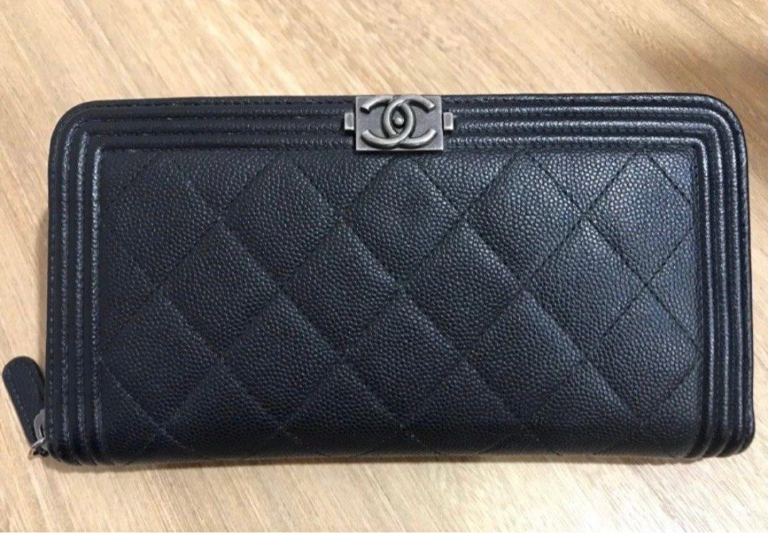Chanel Boy Long Zip Around Long Wallet (Category: Bags & Wallets) located in Singapore. Submitted by talktourselflikesome1ulove (Listing ID 1373067362, Image 1). Description: Comes with box and card.