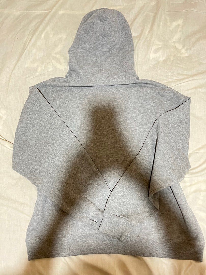 Colorado State hoodie (Category: Coats, Jackets and Outerwear) located in Manila. Submitted by trixvil (Listing ID 1373152738, Image 3). Description: Size: Large no issue.