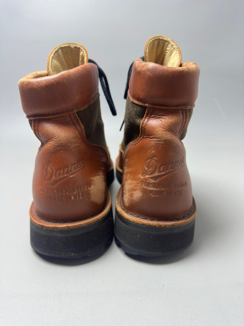 Danner Light Cedar Brown (Category: Boots) located in Manila. Submitted by cashincash0ut (Listing ID 1373216358, Image 3). Description: No box Used Fits 9 mens message me.