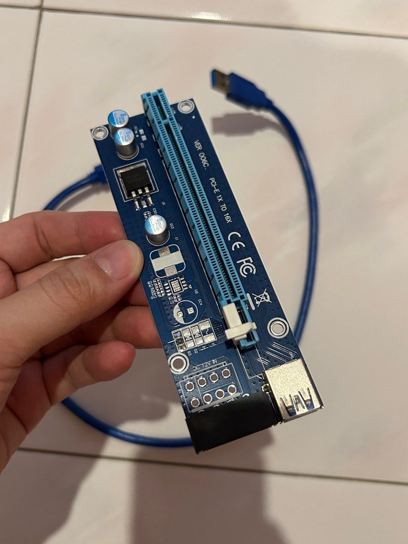 GPU Risers (Category: Computer Parts) located in Kuala Lumpur. Submitted by bryanc123 (Listing ID 1373146685, Image 1). Description: GPU Riser PCIe 3.0 x1 to x16 45cm cable Molex power port.