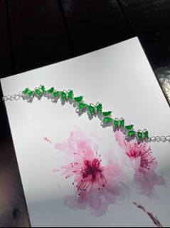 (Category: ) located in . Submitted by newjade.sg (Listing ID 1373090576, Image 1). Description: .