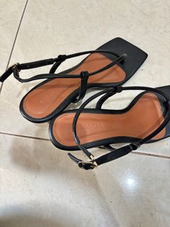 (Kategori: ) berada di . Dikirim oleh debbyrp (ID iklan 1373189059, Gambar 1). Deskripsi: .