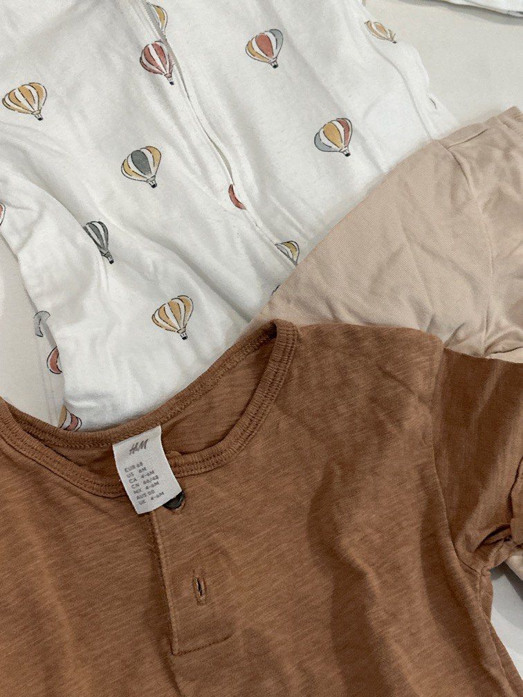 H&M 6-9MO Boy Bundle (Category: Babies & Kids Fashion) located in Singapore. Submitted by projectmnml (Listing ID 1373129901, Image 2). Description: Hot air balloon one is a sleep suit. Selling all as a bundle. Lightly used cos baby outgrown it fast. .