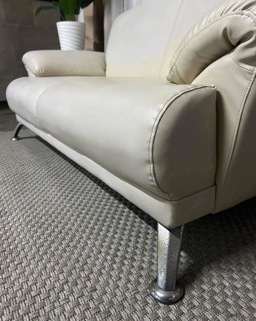 Imported Genuine Leather Beige Sofa from Japan (Category: Sofas) located in Valenzuela. Submitted by jenelyn6 (Listing ID 1373140624, Image 3). Description: Imported Genuine Leather Beige Sofa from Japan Super Sale Super Sale Super Sale P13,900 Only! 63x31x27in Genuine Leather Note: trowpillow Not included! Stainless na makapal ang paa Walang Sag Walang Lubog Makapal ang Foam Pwede sa Maselan at Maarte Heavy Duty No issue Good Condition Minor Scr