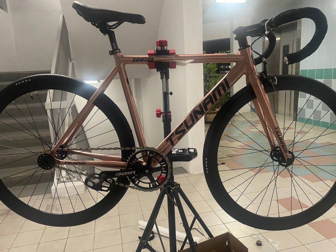 Instock Cheapest Tsunami snm100 fb/fs fixie full bike track fix gear frameset (Category: Bicycles) located in Singapore. Submitted by bikehorizon (Listing ID 1356799524, Image 3). Description: ✅Pre order fast shipment 2-6days ✅Trusted seller and we are tsunami brand authorised seller in singapore -3 frameset instock Candy red , ROSE gold , Black gold Fast deal at 240sgd ( Search snm100 in my profile to see instock fs pics) ✅authentic -Frameset 23